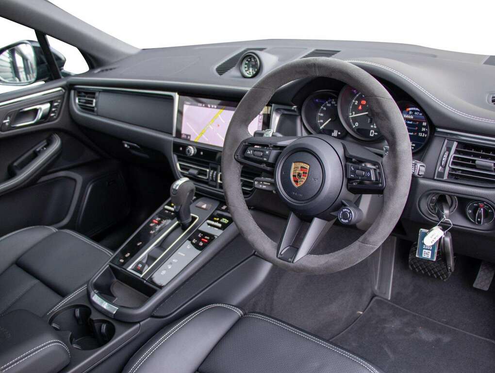Porsche Macan T Pdk 2025 AF75VWH Black #5