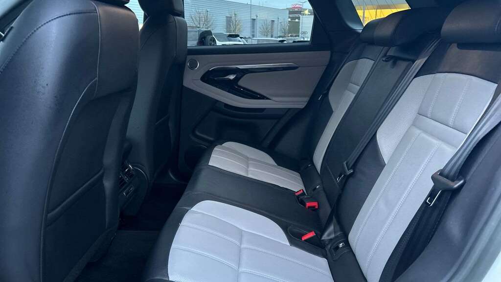 Land Rover Range Rover Evoque 2.0 D200 R-dynamic Se 2022 LJ72ZPW White #4