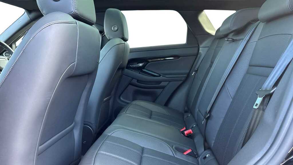 Land Rover Range Rover Evoque 2.0 D200 Dynamic Hse 2025 KU25WZK Black #4