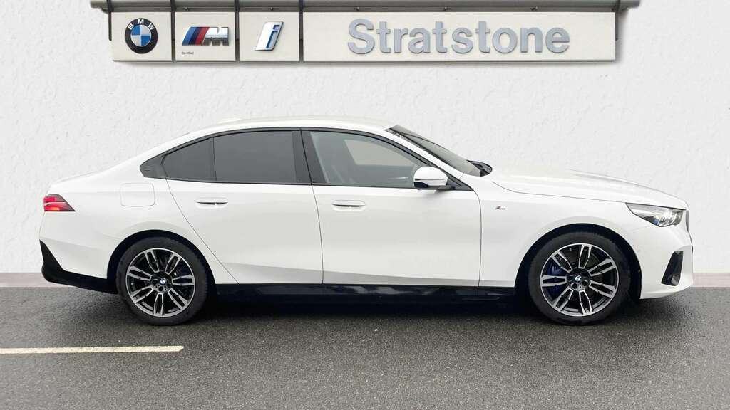 BMW i5 250Kw Edrive40 M Sport 84Kwh 2025 FG75VME White #3
