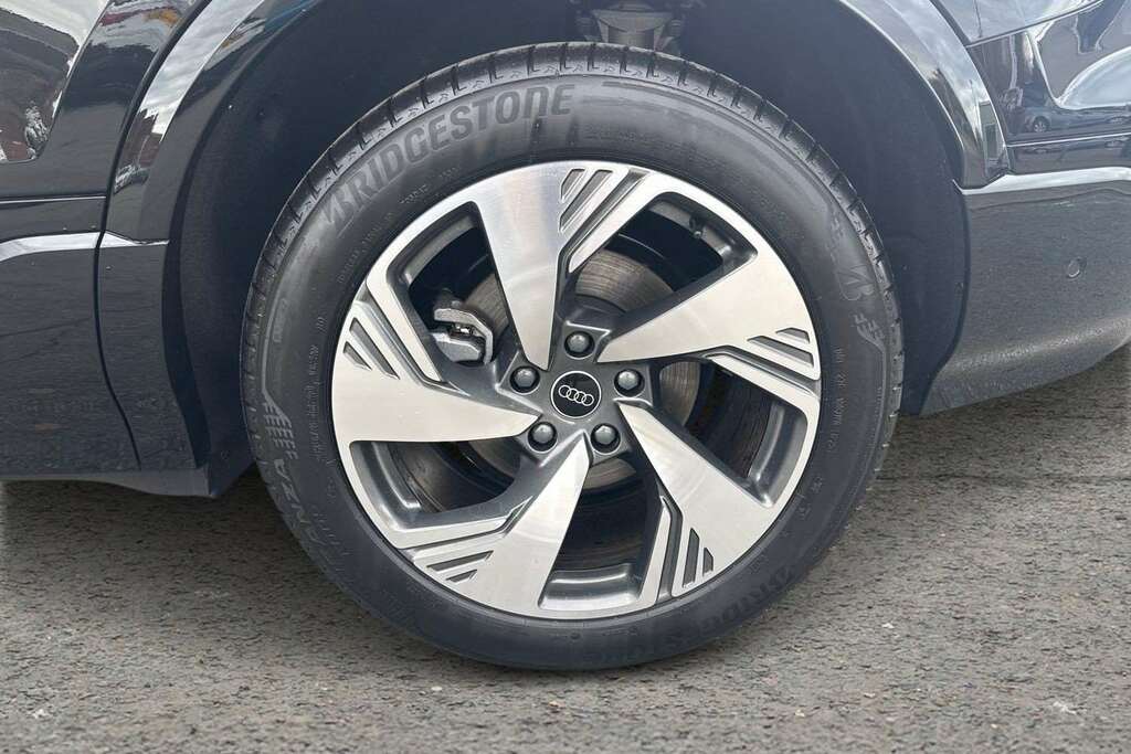 Audi Q6 E-Tron 225Kw Performance 100Kwh S Line 2025 BD75XYM Black #5