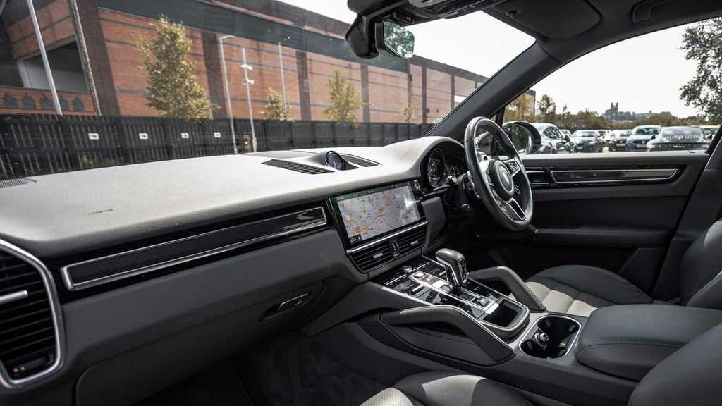 Porsche Cayenne V6 E-hybrid 2018 LY18FYA Black #4