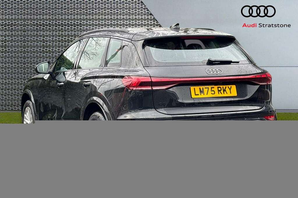 Audi Q6 E-Tron 225Kw Performance 100Kwh Sport 2025 LM75RKY Black #3