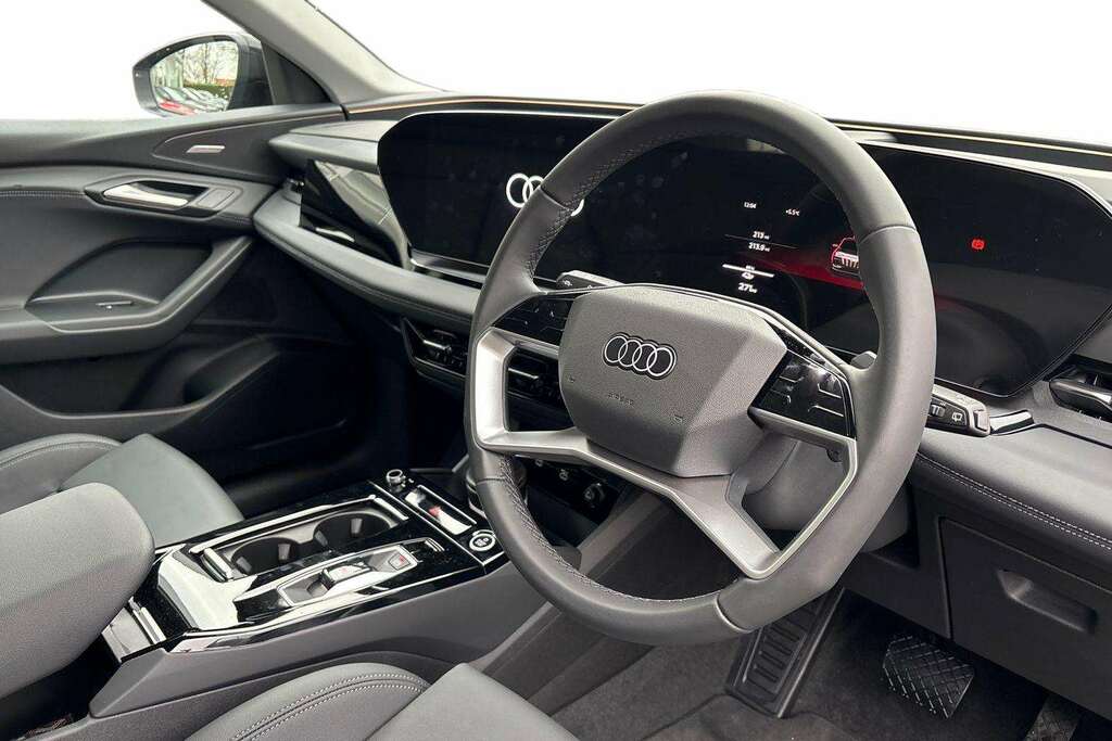 Audi Q6 E-Tron 225Kw Performance 100Kwh Sport 2025 LM75RKY Black #6