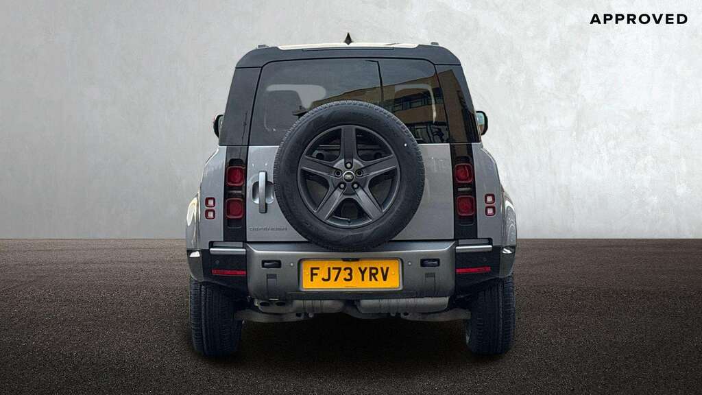 Land Rover Defender 110 3.0 D250 X-dynamic Se 110 2024 FJ73YRV Grey #6