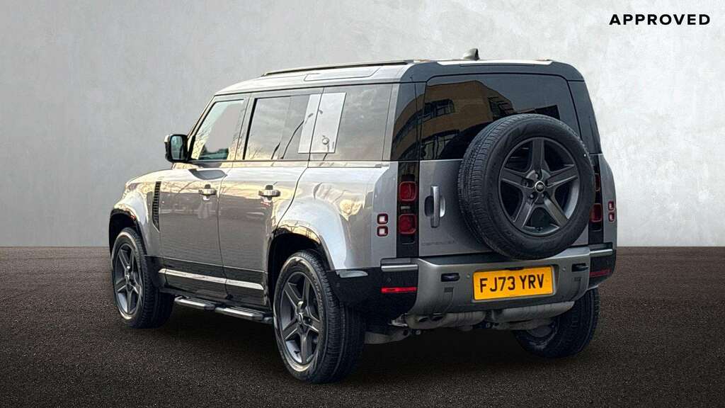 Land Rover Defender 110 3.0 D250 X-dynamic Se 110 2024 FJ73YRV Grey #2