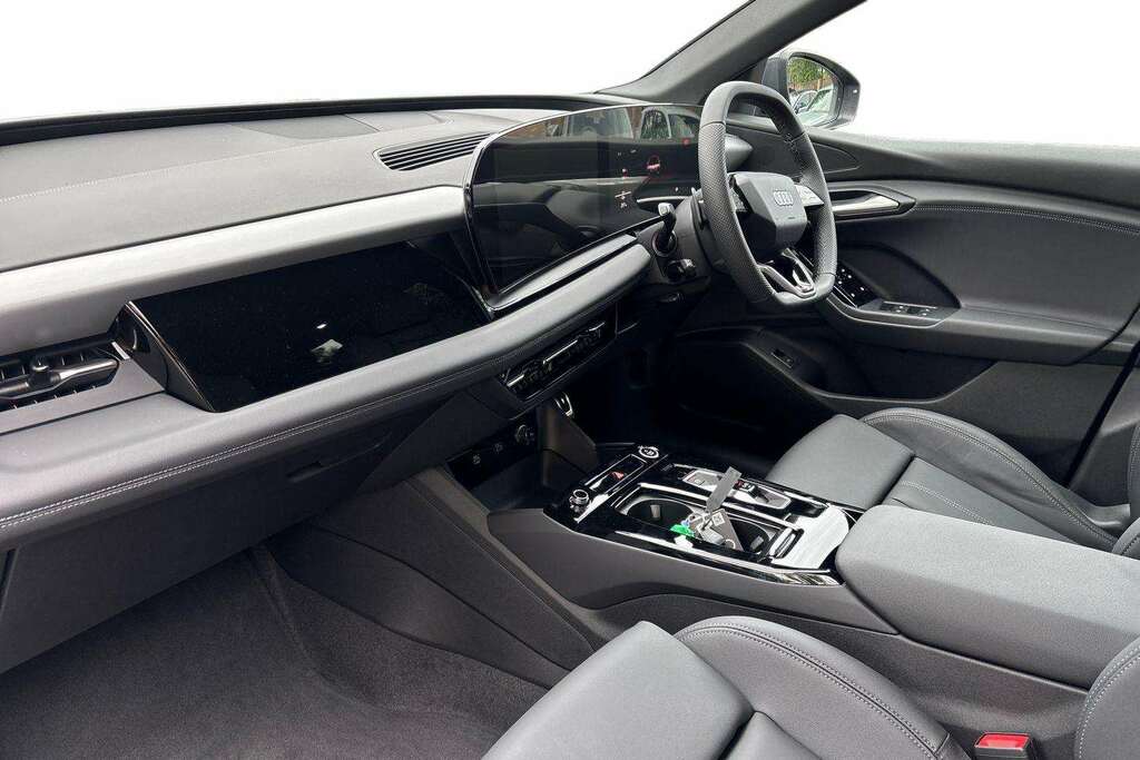 Audi Q6 E-Tron 185Kw 83Kwh S Line 2025 VX75WJM Grey #2