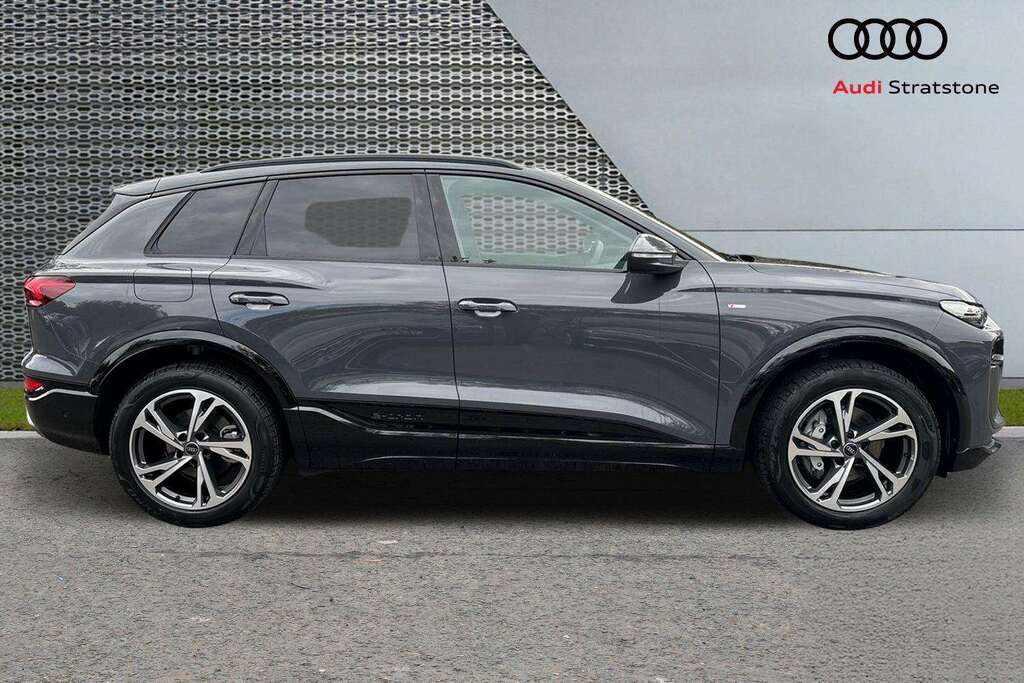 Audi Q6 E-Tron 185Kw 83Kwh S Line 2025 VX75WJM Grey #4