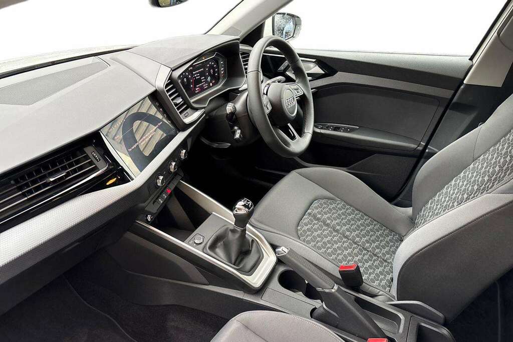 Audi A1 25 Tfsi Sport 2025 DV75VZM White #2