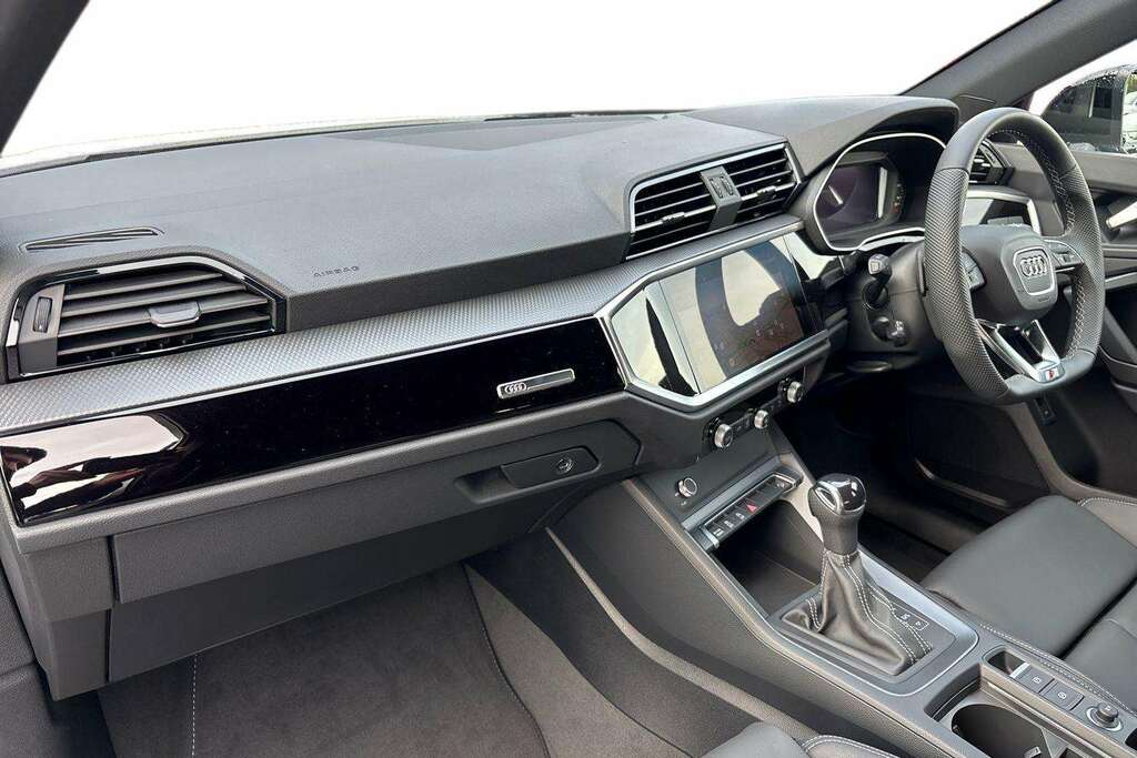 Audi Q3 35 Tfsi Black Edition S Tronic 20 Alloy 202 MJ75ZHF White #2