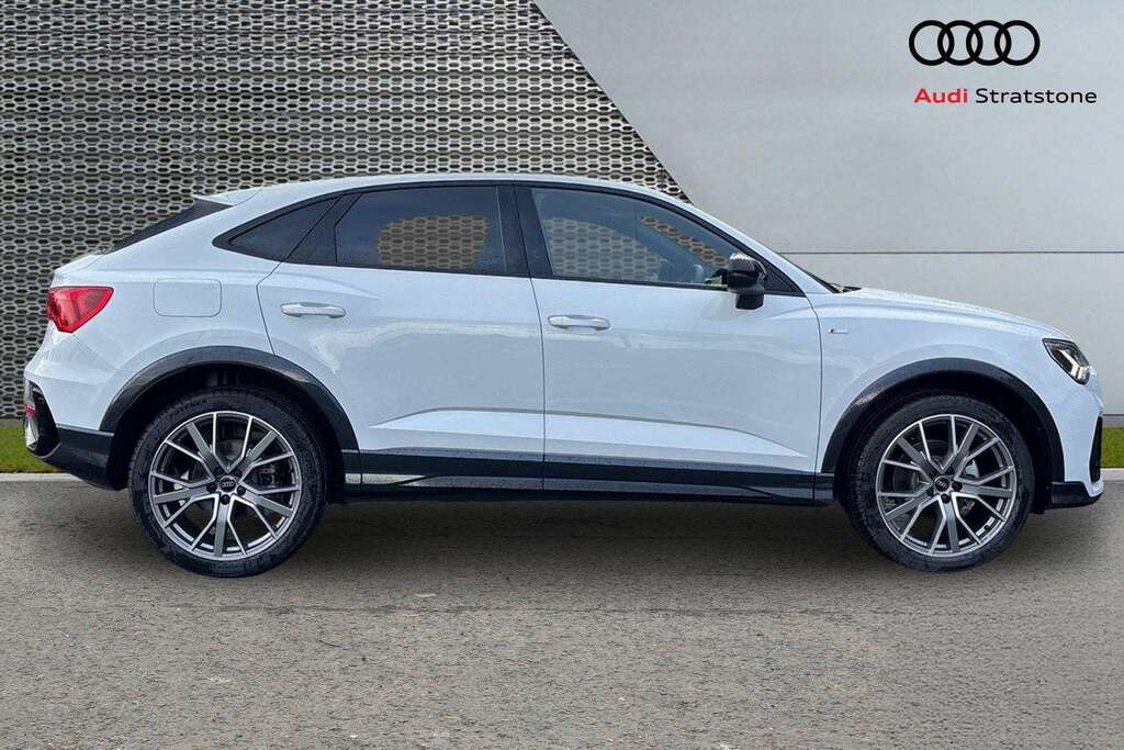 Audi Q3 35 Tfsi Black Edition S Tronic 20 Alloy 202 MJ75ZHF White #4