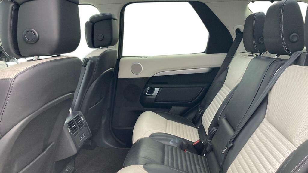 Land Rover Discovery 3.0 D350 Dynamic Hse 2024 KM74OSD Brown #4