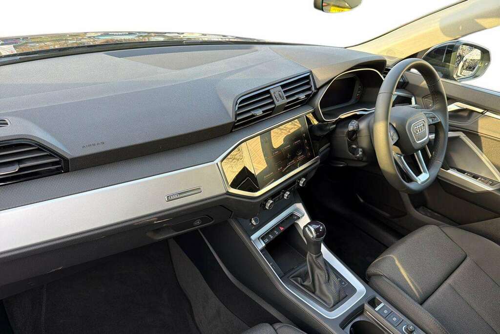Audi Q3 35 Tfsi Sport S Tronic 2025 MJ75ZGP Black #2