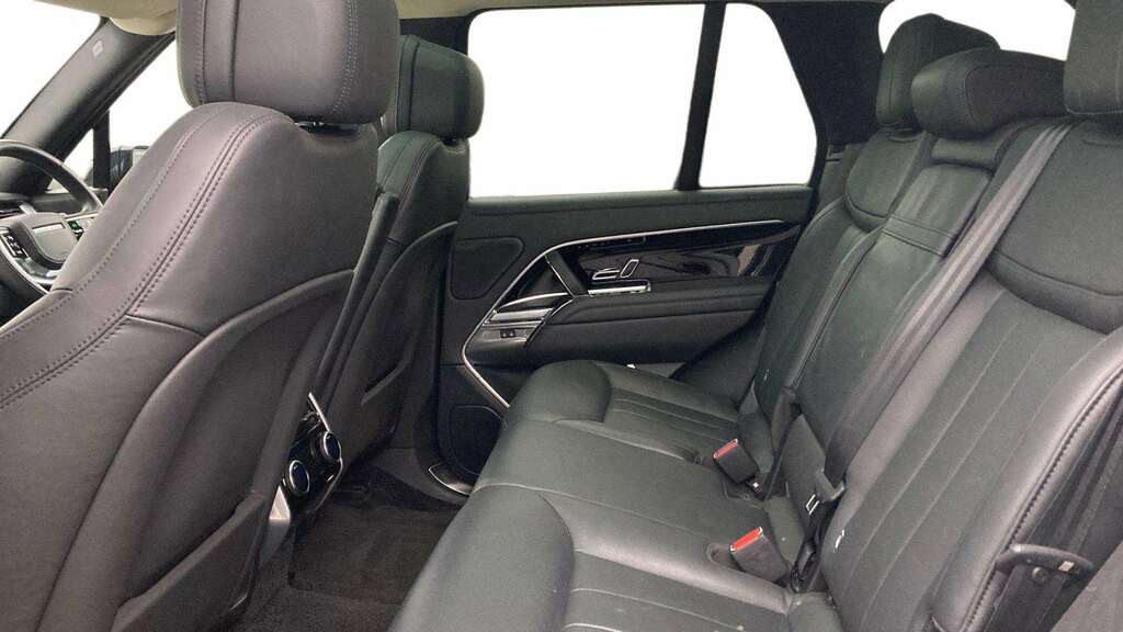 Land Rover Range Rover 3.0 D300 Hse 2024 KP24AYG Black #4