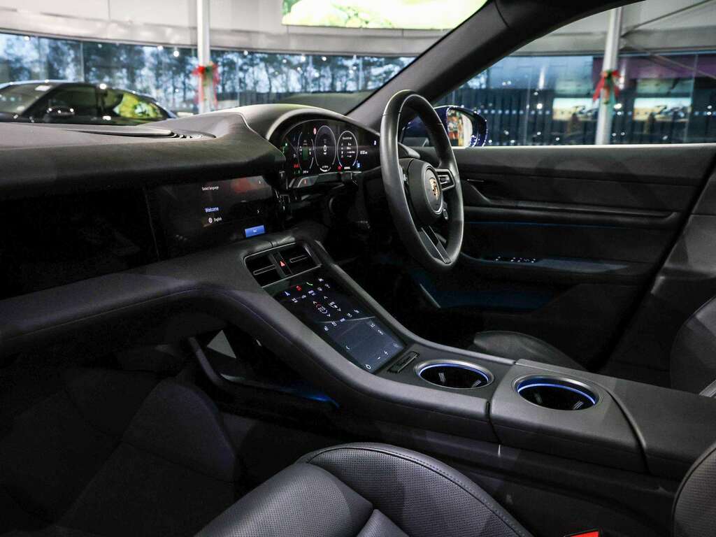 Porsche Taycan 4S 2024 DW24HBY Blue #5