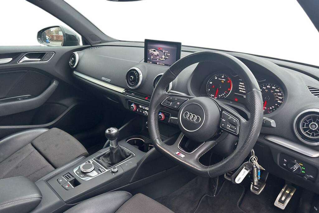 Audi A3 30 Tdi 116 Black Edition 2020 MV70ZWM Black #3