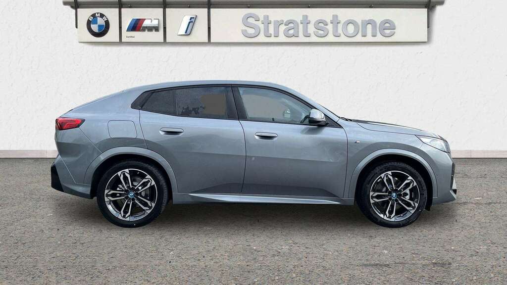 BMW iX2 230Kw Xdrive30 M Sport 65Kwh 2025 YG75MFO Grey #3