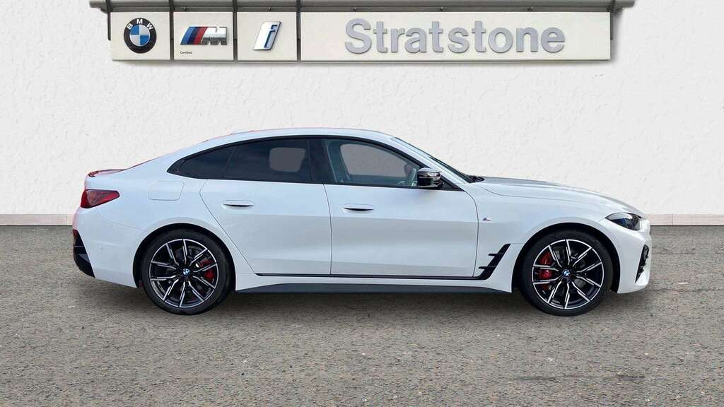 BMW 4 Series M440i Xdrive Mht Step 2025 GJ25UGL White #3