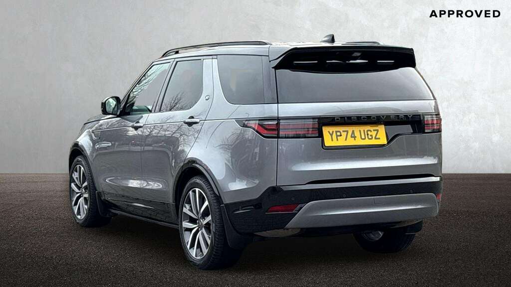 Land Rover Discovery 3.0 D300 Dynamic Se 2024 YP74UGZ Grey #2