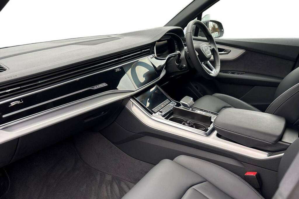Audi Q7 55 Tfsi Quattro S Line Tiptronic 2025 LN75KZJ #2