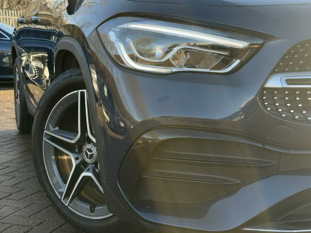 Mercedes-Benz GLA Class 200D Amg Line Premium 2020 YK70EAV Blue #3