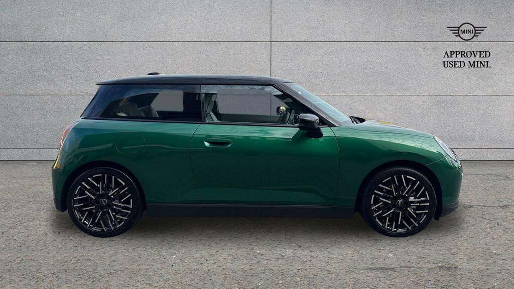 Mini Hatch 135Kw E Exclusive 41Kwh 2024 KT74MGZ Green #3