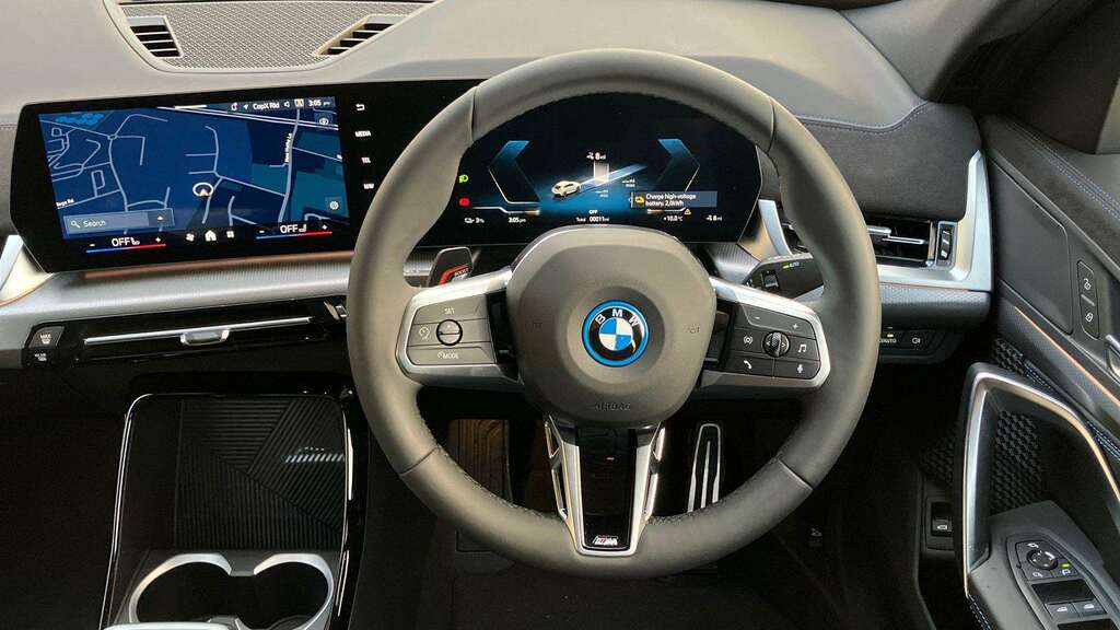BMW iX2 150Kw Edrive20 Shadow Edition 65Kwh 2025 GL75XLV White #6