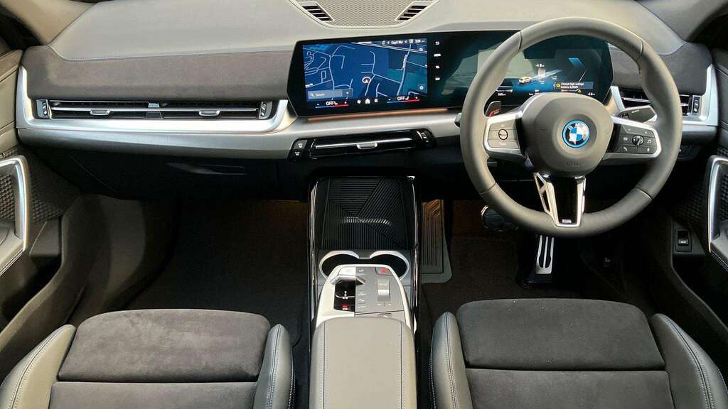BMW iX2 150Kw Edrive20 Shadow Edition 65Kwh 2025 GL75XLV White #5