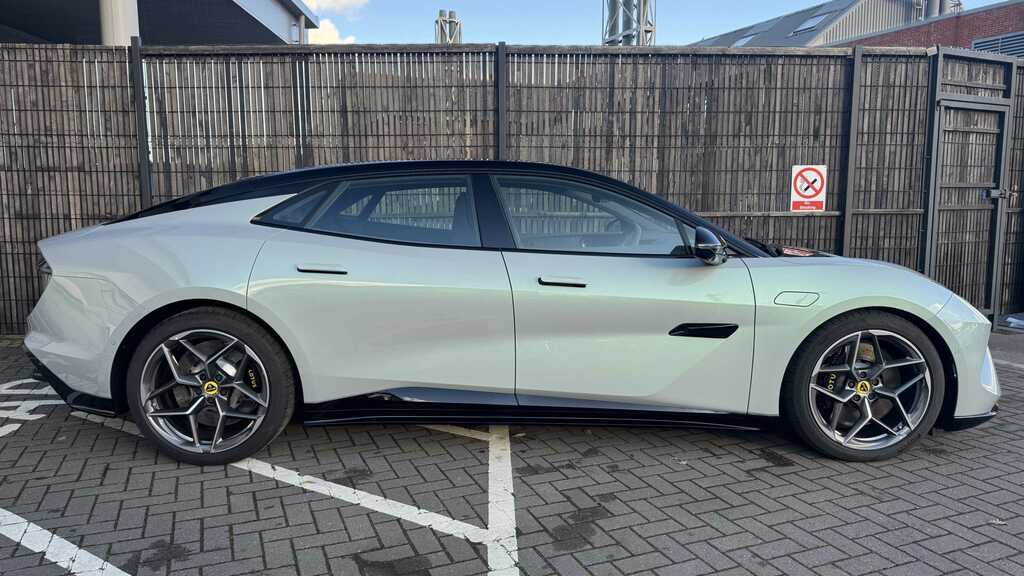 Lotus Emeya 450Kw 102Kwh 2025 RV75KPN Grey #2