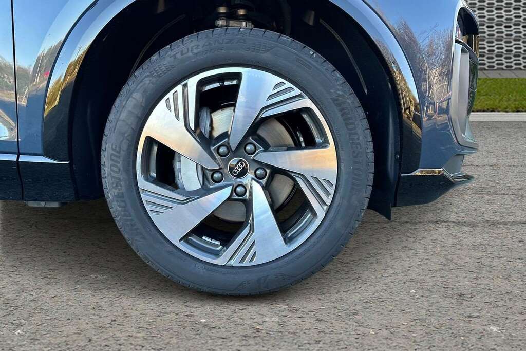 Audi Q6 E-Tron 185Kw 83Kwh S Line 2025 MT75TWW Blue #5