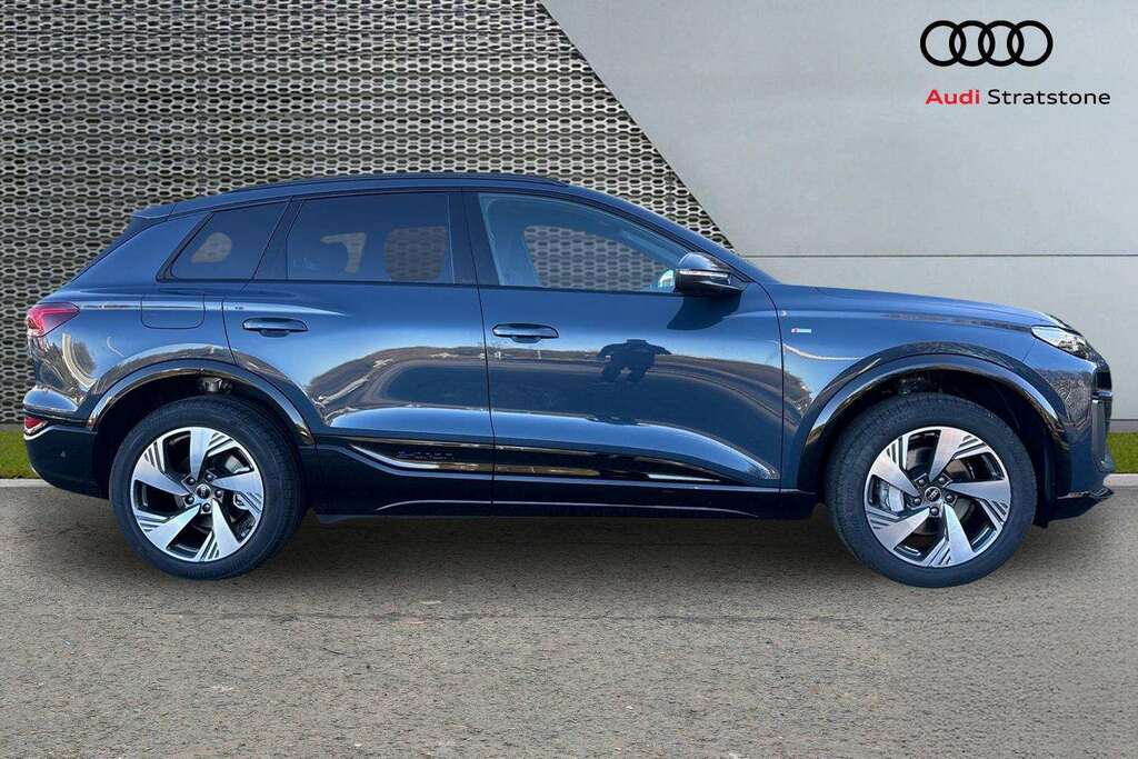 Audi Q6 E-Tron 185Kw 83Kwh S Line 2025 MT75TWW Blue #4