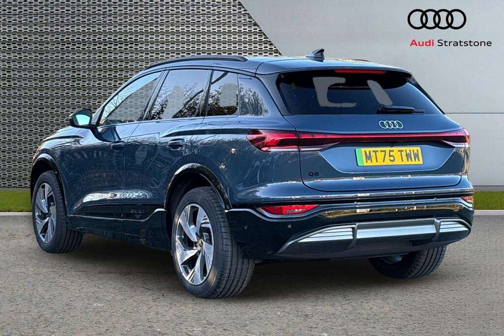 Audi Q6 E-Tron 185Kw 83Kwh S Line 2025 MT75TWW Blue #3