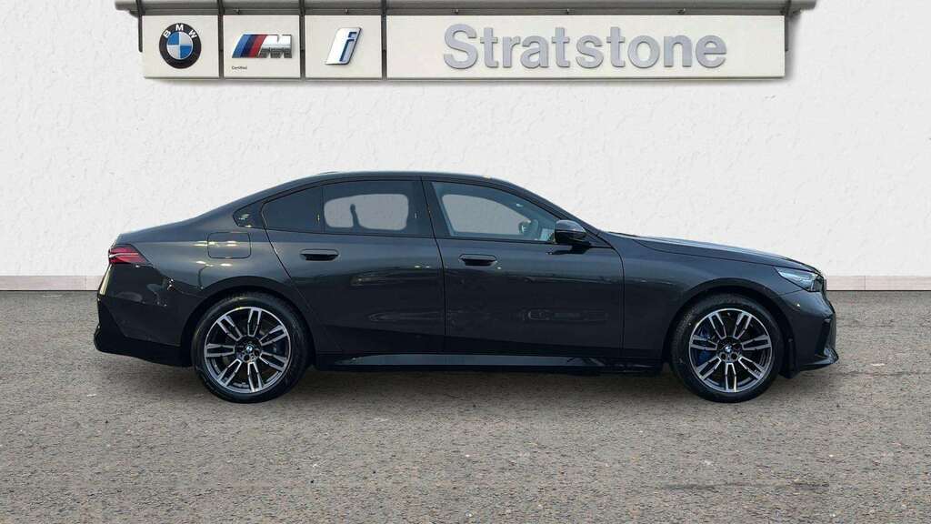 BMW i5 250Kw Edrive40 M Sport 84Kwh 2025 YJ75GFN Grey #3