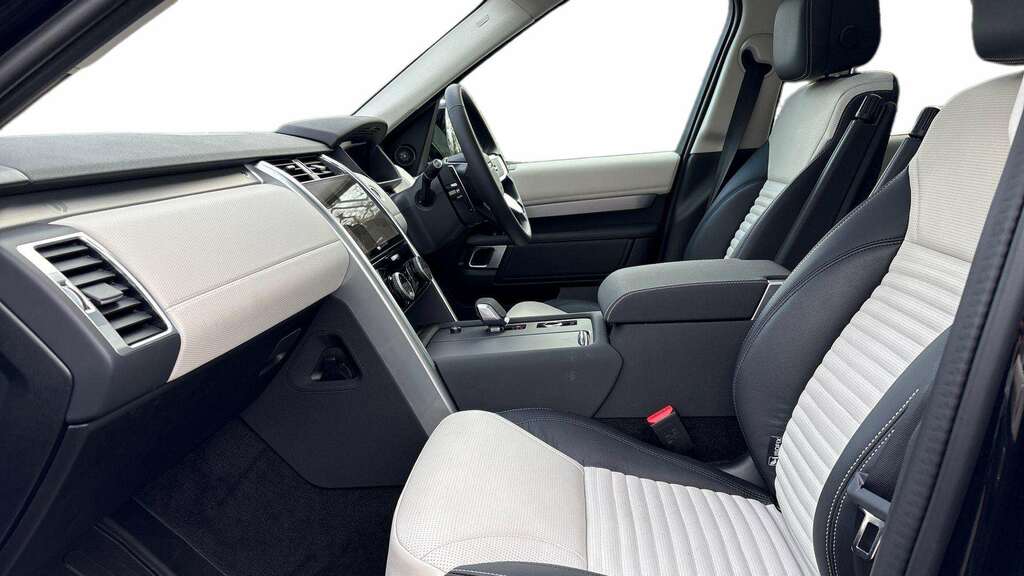 Land Rover Discovery 3.0 D350 Gemini 2025 GN75TLJ Black #3