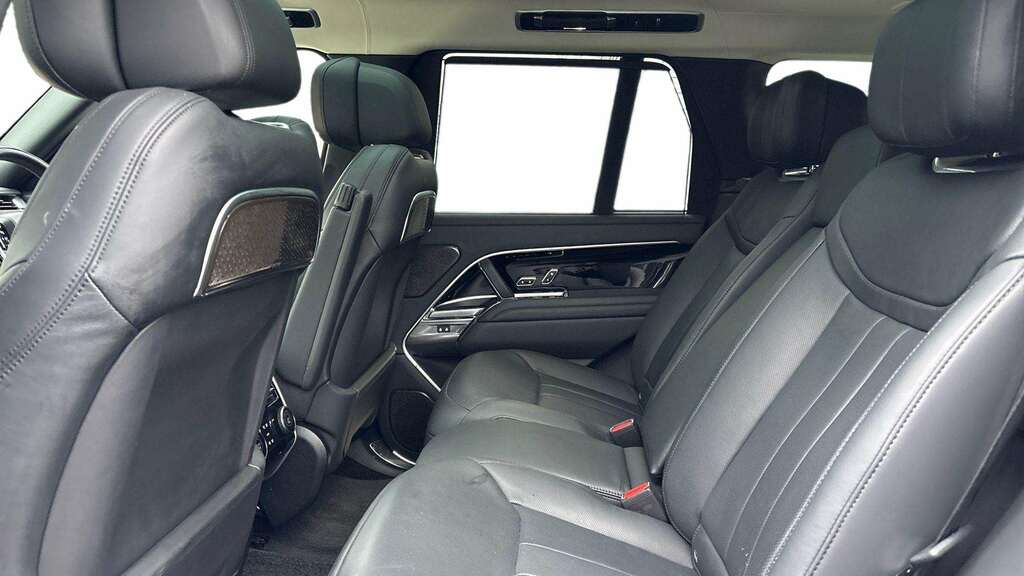 Land Rover Range Rover 3.0 P400 2024 GN74UGX Black #4