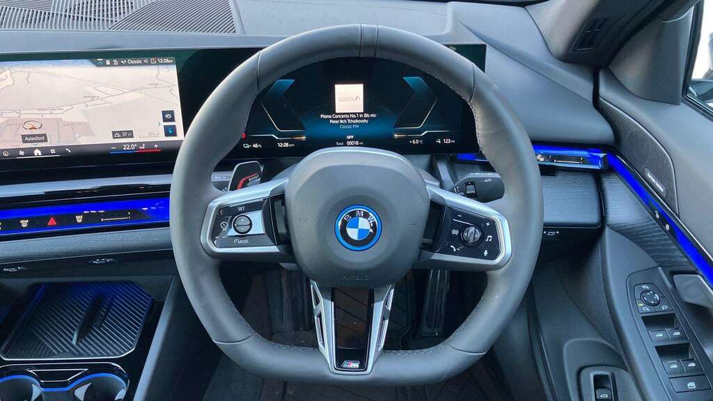 BMW i5 250Kw Edrive40 M Sport Pro 84Kwh 2025 GD75NXR Grey #6