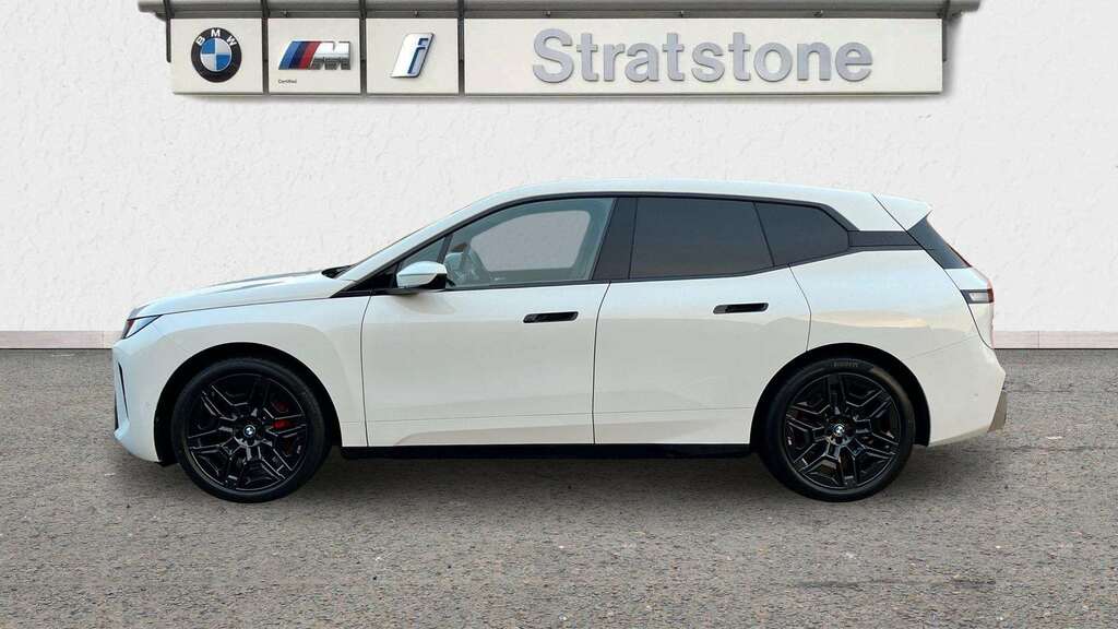BMW iX 300Kw Xdrive45 M Sport 101Kwh 2025 GD75NNP White #3