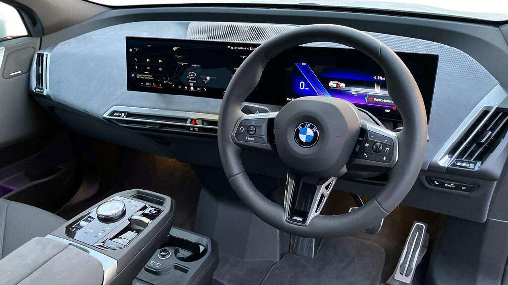 BMW iX 300Kw Xdrive45 M Sport 101Kwh 2025 GD75NNP White #6