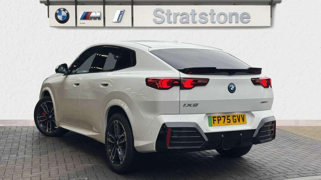BMW iX2 230Kw Xdrive30 Shadow Edition 65Kwh 2025 FP75GVV White