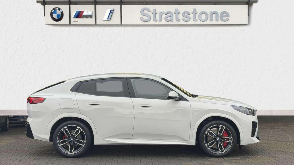 BMW iX2 230Kw Xdrive30 Shadow Edition 65Kwh 2025 FP75GVV White #2