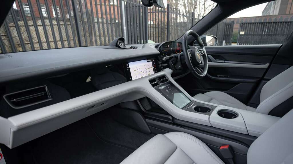 Porsche Taycan Turbo S Sport Turi 2022 BA72GJG Grey #5