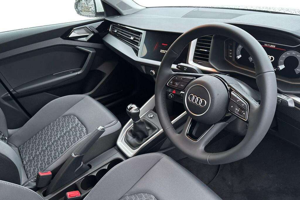 Audi A1 25 Tfsi Sport 2025 MV75LWP White #6