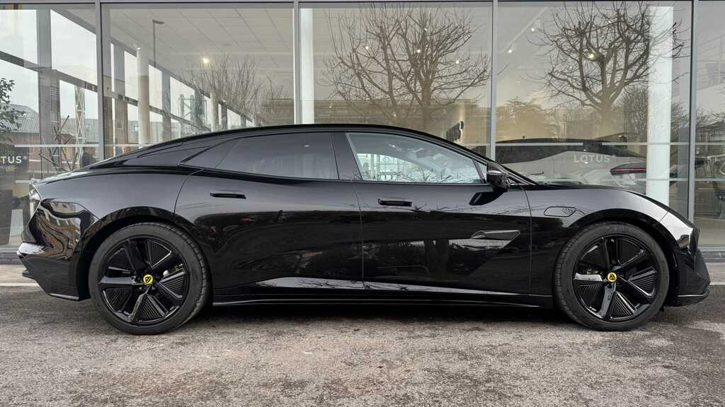 Lotus Emeya 675Kw R 102Kwh 2025 LG75EGV Black #2