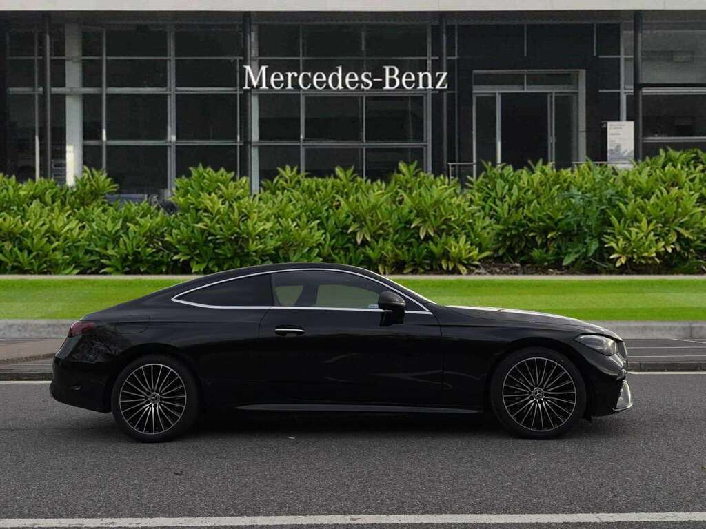 Mercedes-Benz CLE Class 220D Amg Line Premium 9G-tronic 2025 Black #6