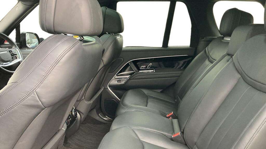 Land Rover Range Rover 3.0 D350 2023 BK23NZN Black #4