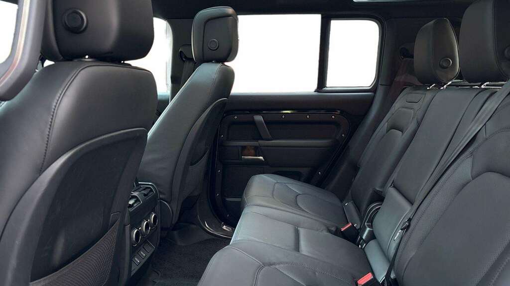 Land Rover Defender 110 3.0 D350 X-dynamic Hse 110 7 Seat 2025 LJ75TUY Black #4