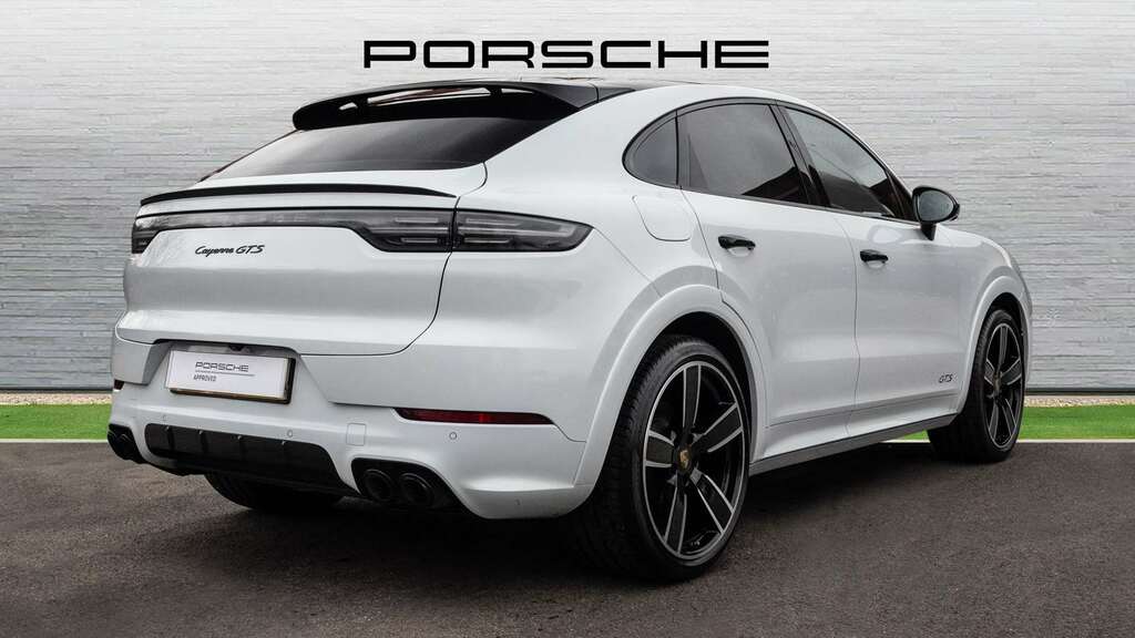 Porsche Cayenne Gts 2023 ME72CVU White #3