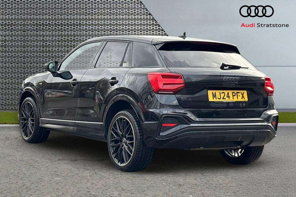 Audi Q2 35 Tfsi Black Edition S Tronic 2024 MJ24PFX Black #3