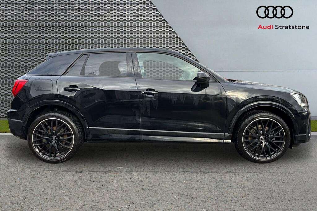 Audi Q2 35 Tfsi Black Edition S Tronic 2024 MJ24PFX Black #4