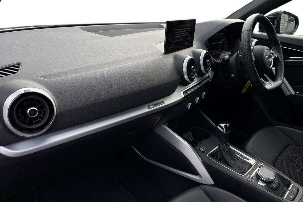 Audi Q2 35 Tfsi Black Edition S Tronic 2024 MJ24PFX Black #2